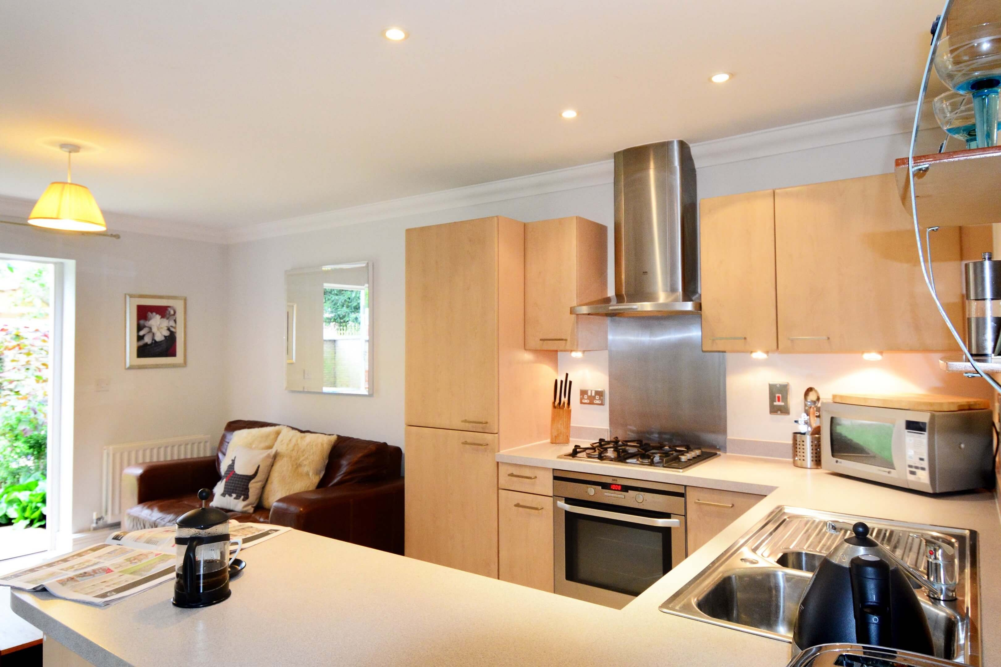 Oxford One Bedroom Elizabeth Jennings Way Kitchen 3
