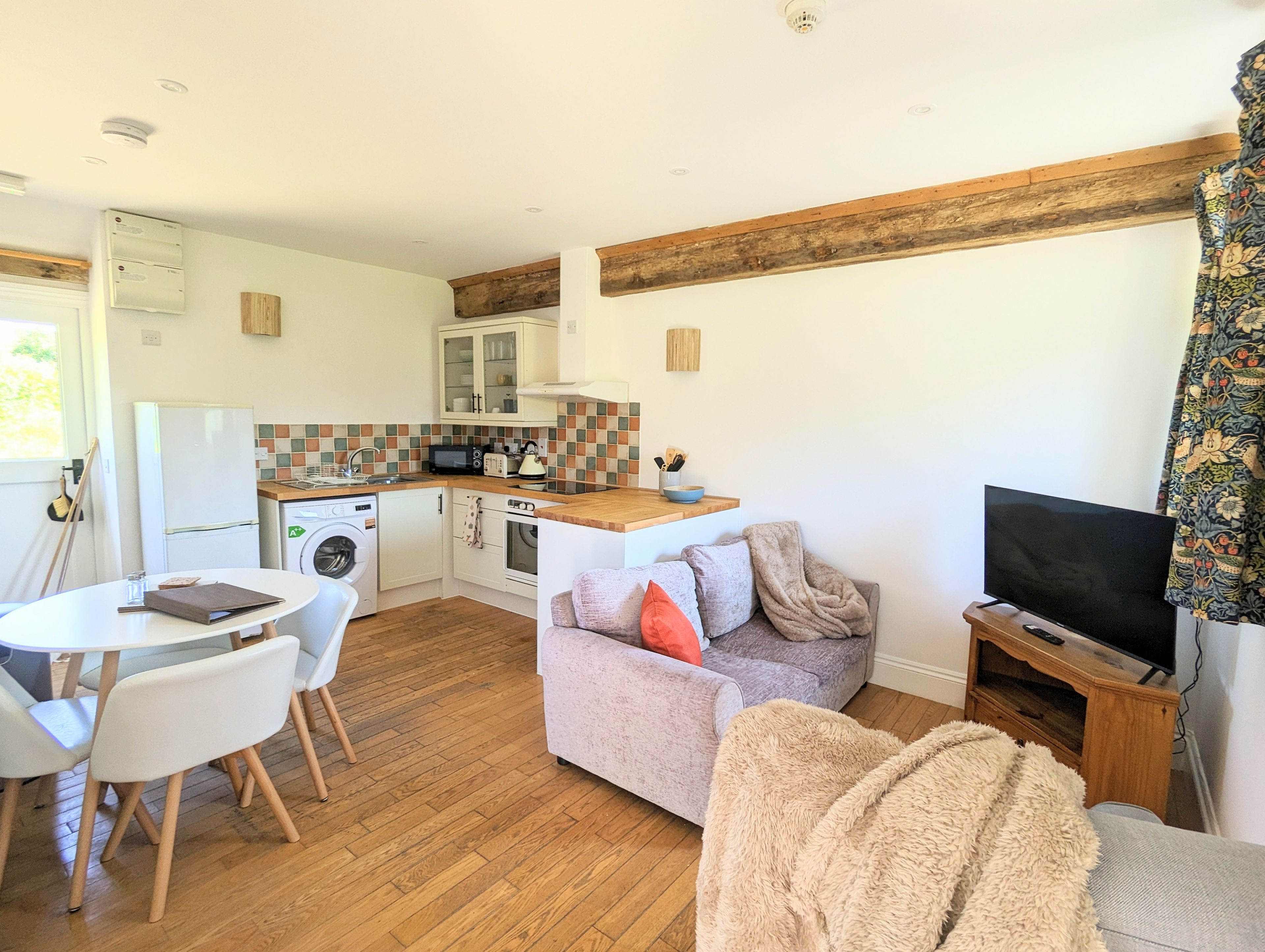 Hazel Cottage - Lead Photo